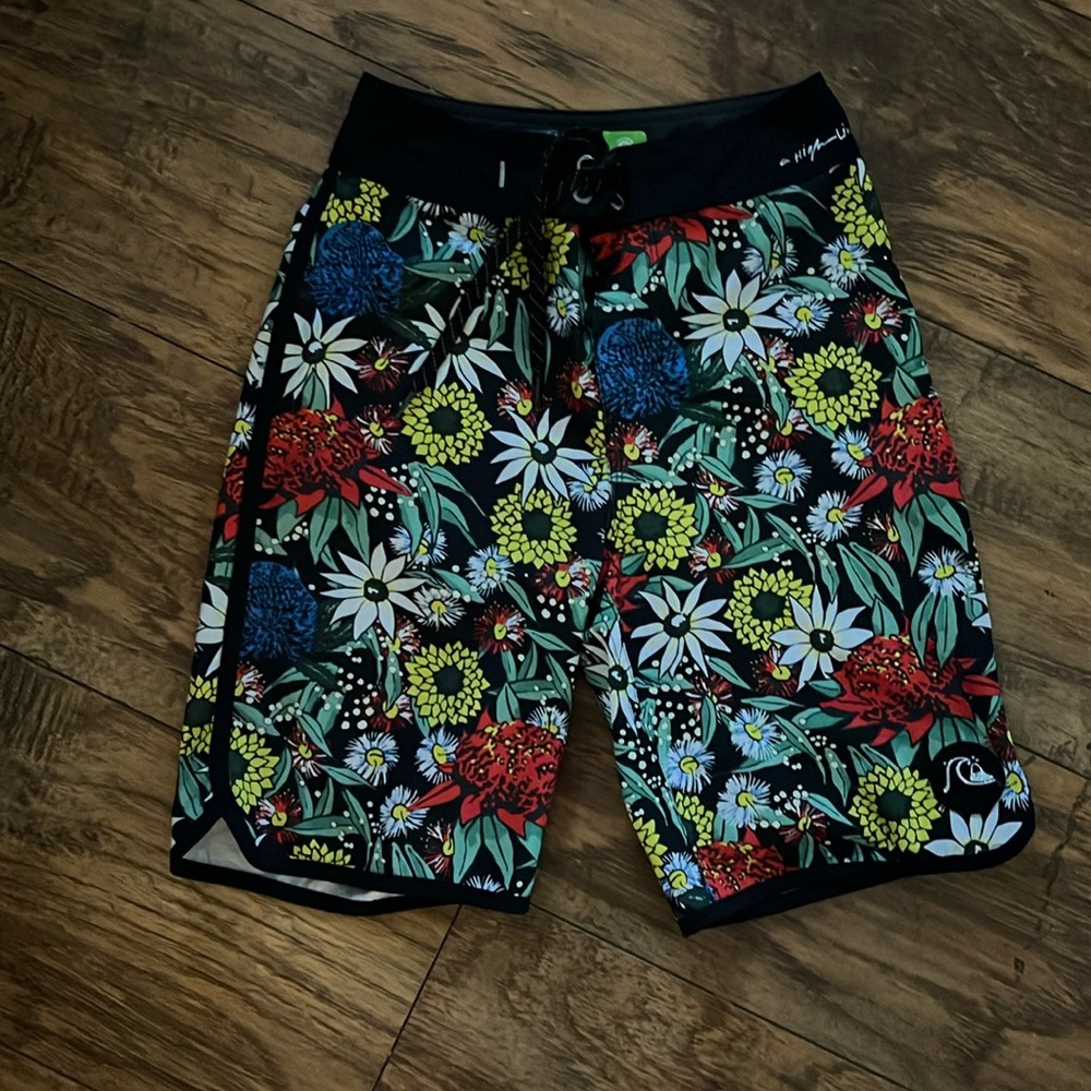 Boys Quiksilver surf shorts